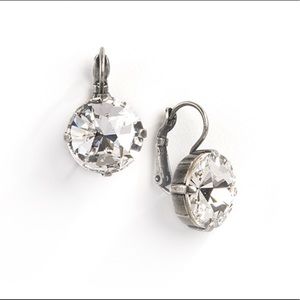 Sabika Basics Vienna drop earrings